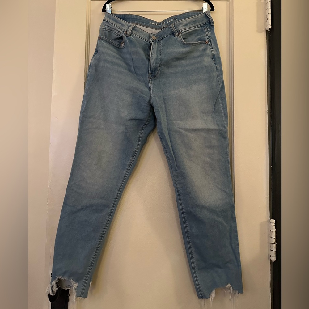 American Eagle Mom Jean